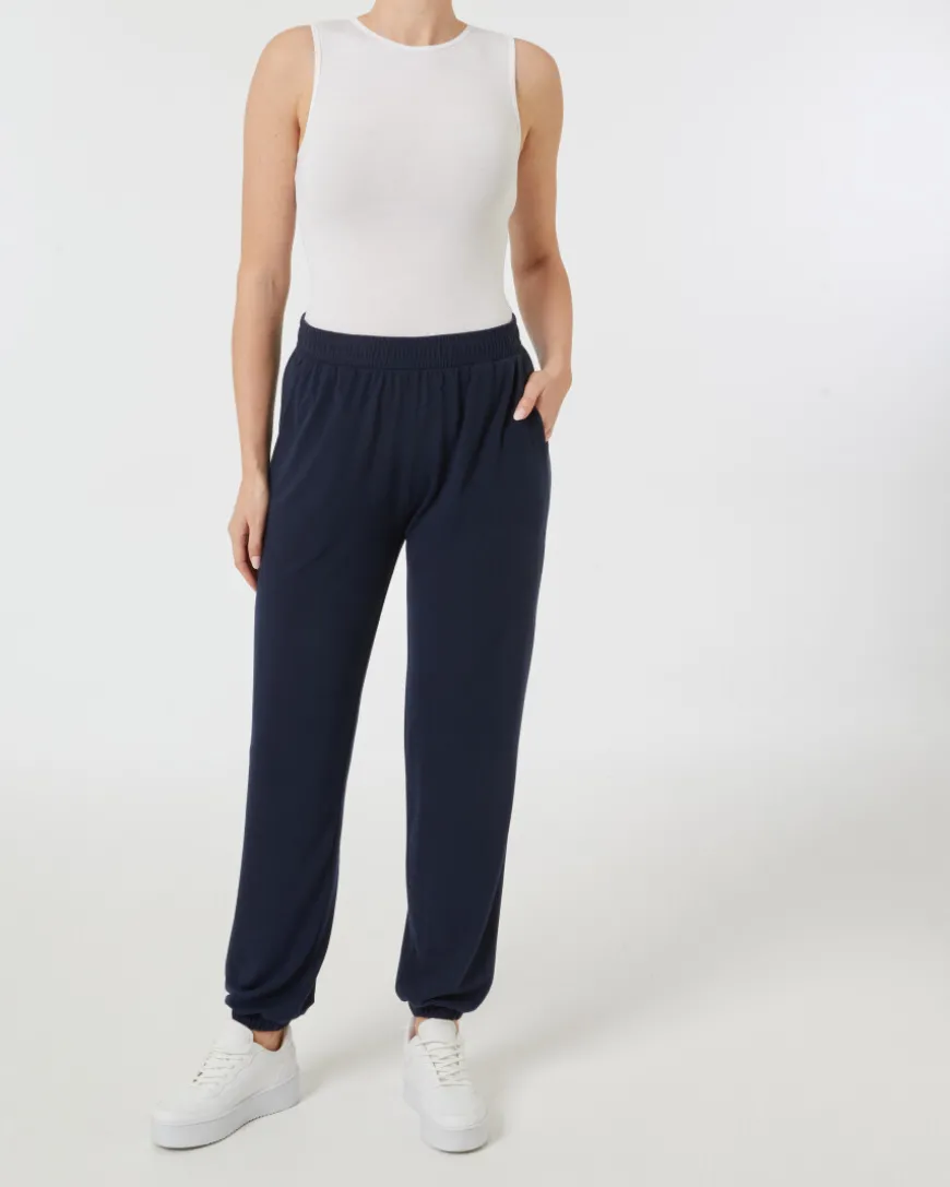Schlichte Jogginghose Janina, Seitentaschen-KiK Onlineshop Hot
