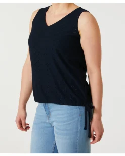 Tanktop mit Lochmuster Janina, Tunnelzug am Saum-KiK Onlineshop Hot